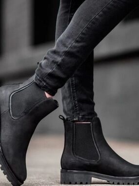 Thursday Boot Co Black Matte Everyday Heeled  lug sole Chelsea Boot 6.5